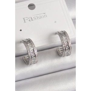 Dodes Dodes Pirinç Gümüş Renk Zirkon Taşlı İşleme Detay Halka Model Kadın Küpe TG27BKP9914