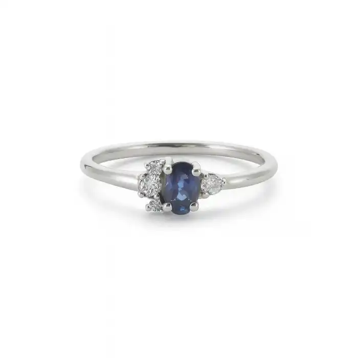Oval Sapphire Ring