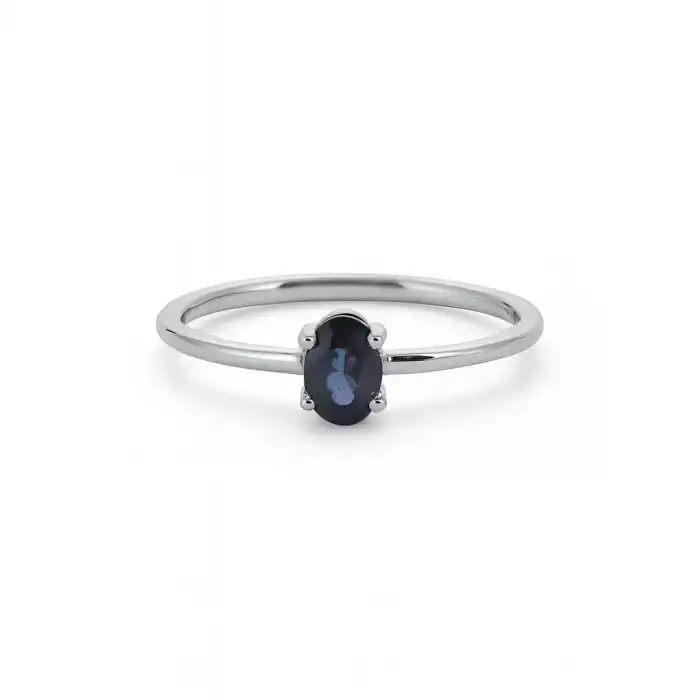 Oval-Shaped Sapphire Ring with Diamond Accents
