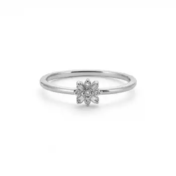 Minimal Baguette Star Diamond Ring