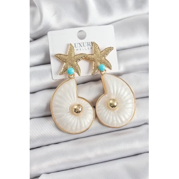 Pirinç Deniz Yıldızı Ve Deniz Kabuğu Figürlü Gold Renk Kadın Küpe
