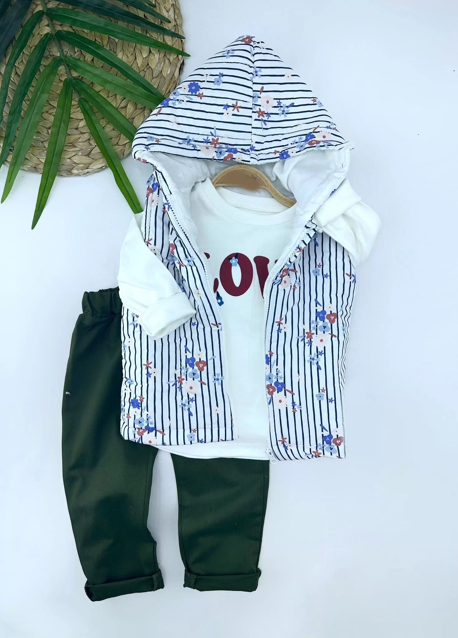 3-4-5-6 Yaş Kapşonlu Fermuarlı Çiçekli Şişme Yelek Sweat Pantolonlu 3lü Kız Erkek Çocuk Takımı Mavi