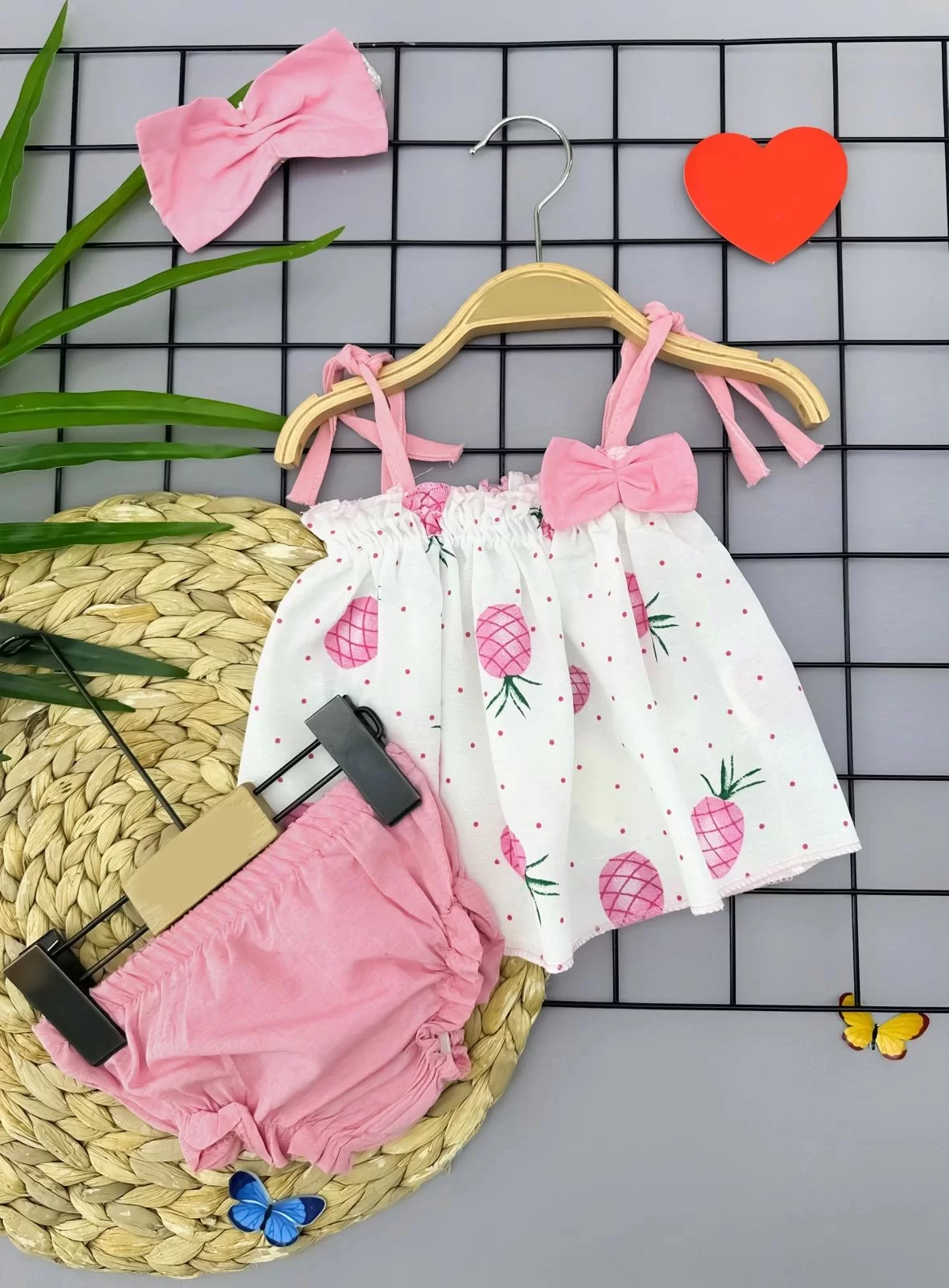 3-6-9-12 Ay Bandajlı Ve Kilotlu Ananas Desenli Askılı 3lü Kız Bebek Elbisesi Pembe