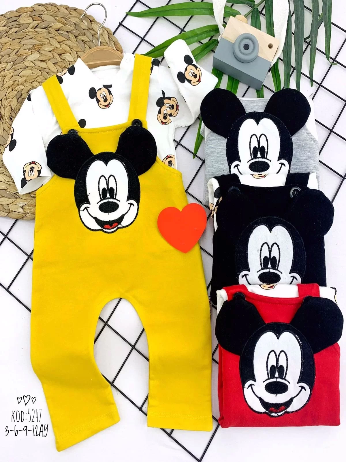 3-6-9-12 Ay Mickey Figürlü Uzun Kollu Baskılı Sweatli 2li Kız Erkek Bebek Salopet Takımı Siyah