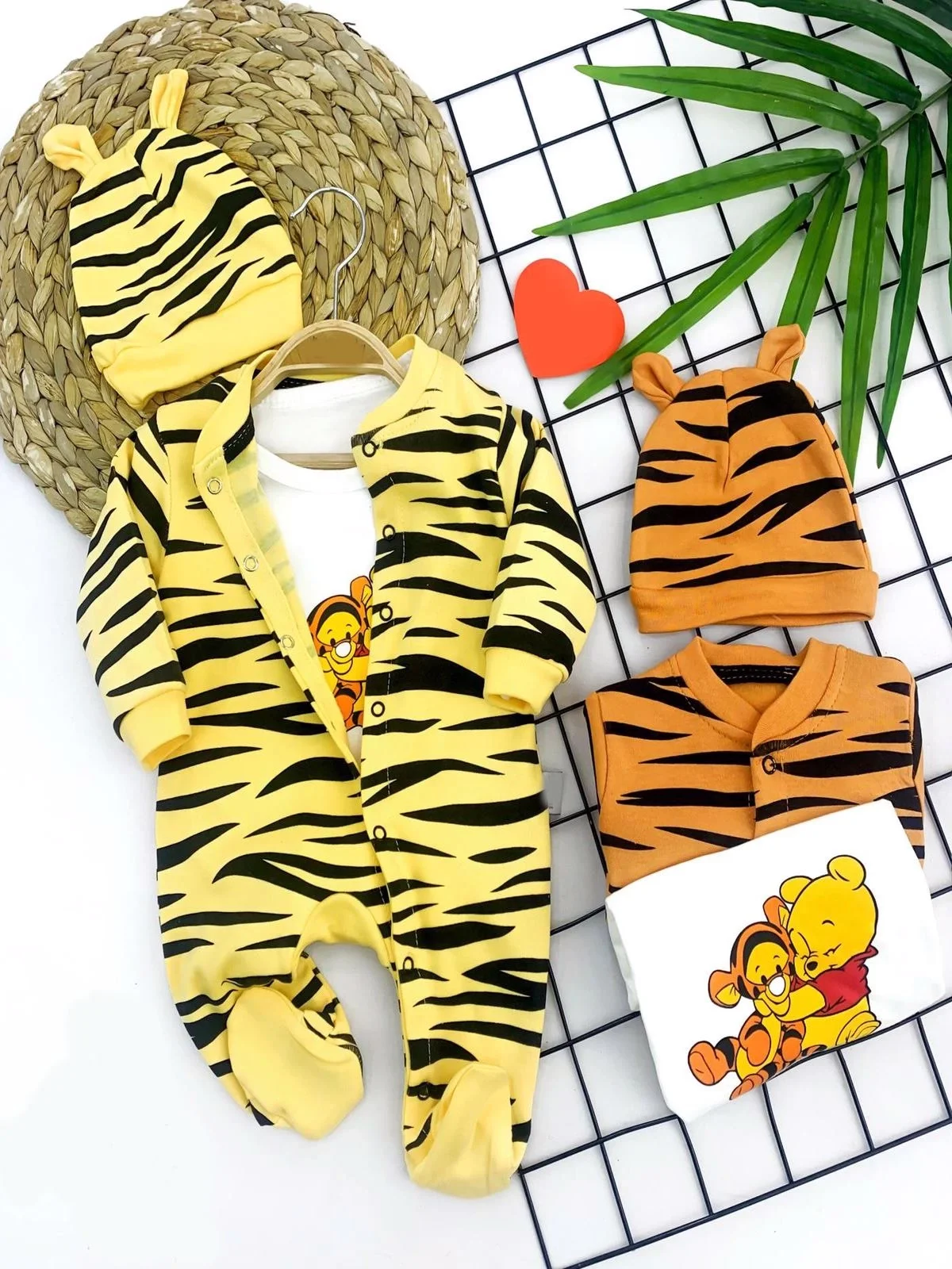 3-6-9-12 Moon Pooh Patterned Zebra Striped Hat Sweaty 3 Girl Male Baby Coverall(yellow) Yellow