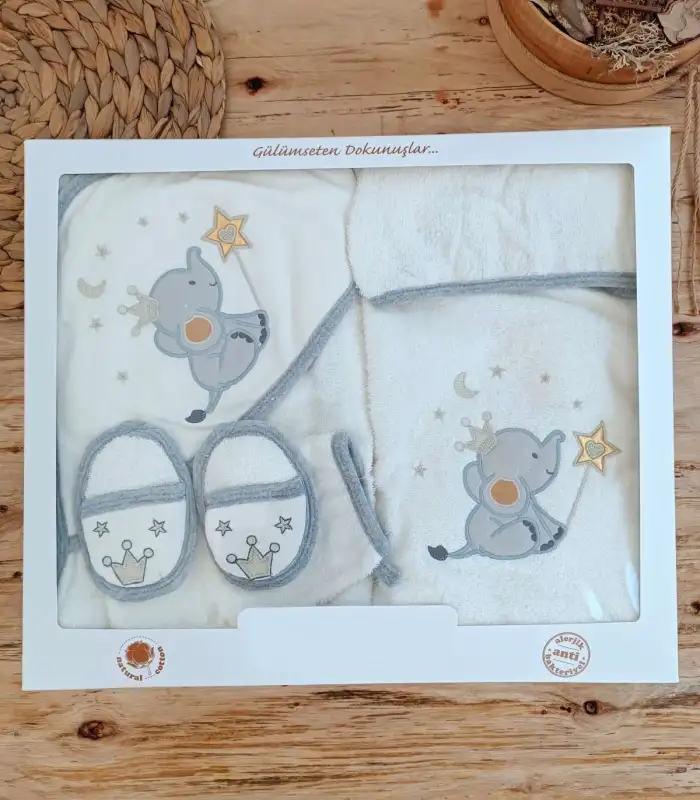 0-1 Yaş Sevimli Fil Nakışlı Pareolu 4lü Kız Erkek Bebek Havlu Silgi Takımı Ekru