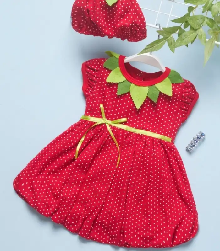 3-6-9 Ay Çilek Bebekler Penye Kumaş Kısa Kol Bebek Elbisesi Kırmızı