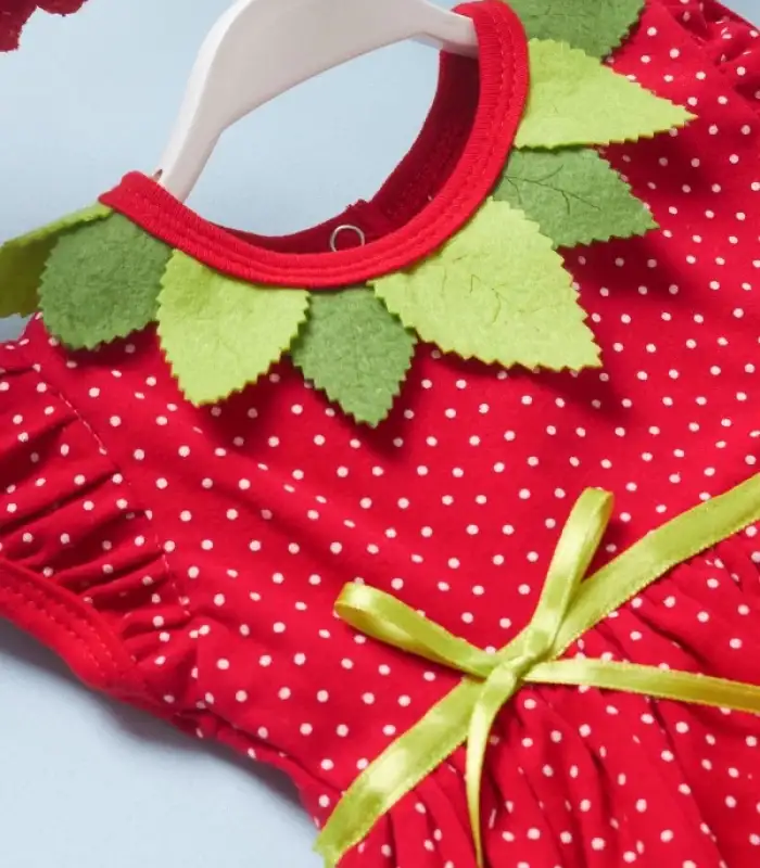 3-6-9 Ay Çilek Bebekler Penye Kumaş Kısa Kol Bebek Elbisesi Kırmızı