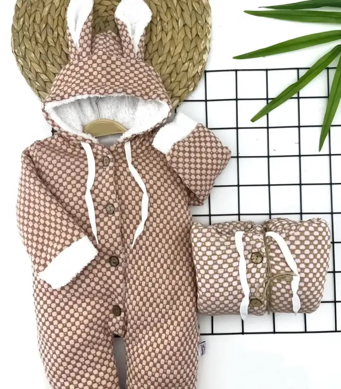 9-12-18-24 Ay Düğme Kapamalı Kulaklı Kapşonlu Piti Kare Desenli Triko Kumaş Kız Erkek Bebek Tulumu Kahverengi