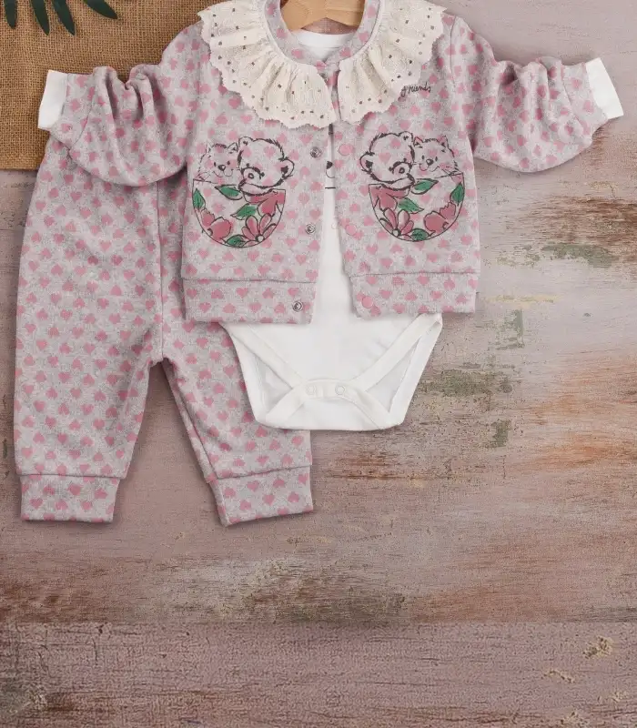 Brode İşlemeli Kalp Desenli 3lü Hırkalı Kız Bebek Takım