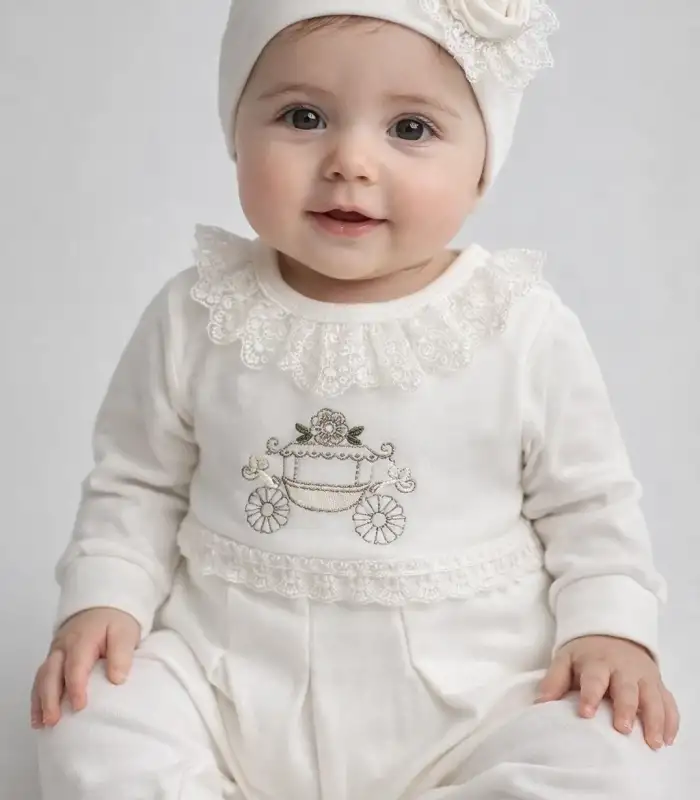 Çiçekli Araba Nakışlı Dantelli Tulum