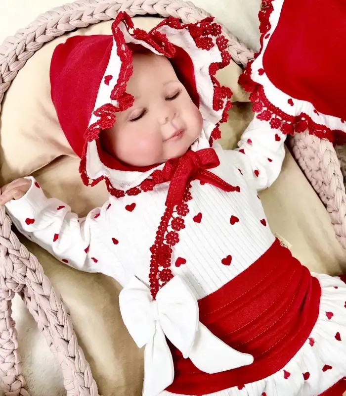 Kalp Desenli Dantel işlemeli Hastane Çıkışı