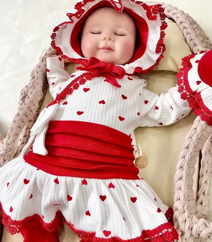 Kalp Desenli Dantel işlemeli Hastane Çıkışı