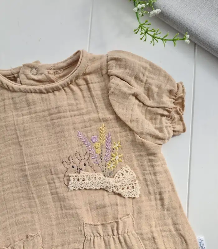 Müslin Kumaş Çiçek Nakışlı Pamuklu Kız Bebek Tulum