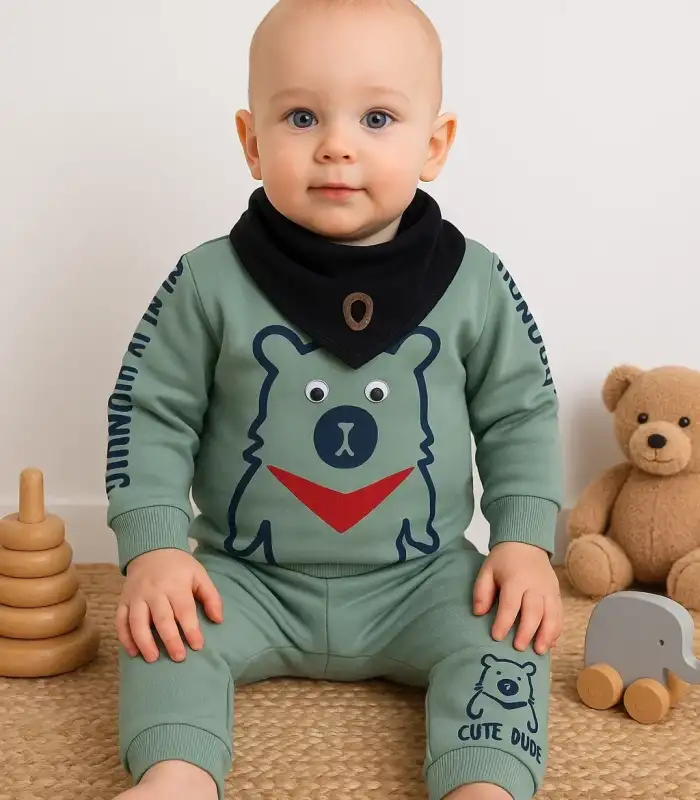 Oynar Gözlü Fularlı 3lü Erkek Bebek Takımı