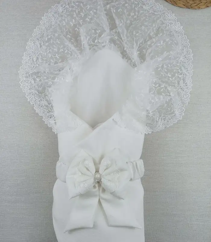 Yenidoğan Bambu Taç Nakışlı Kundaklı Trilüks 3lü Alt Açma Seti Ekru