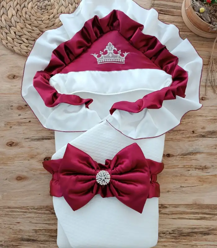 Yenidoğan Mehtap Lüks Kelebek Taç Nakışlı Bebek Battaniyesi Kundak Bordo