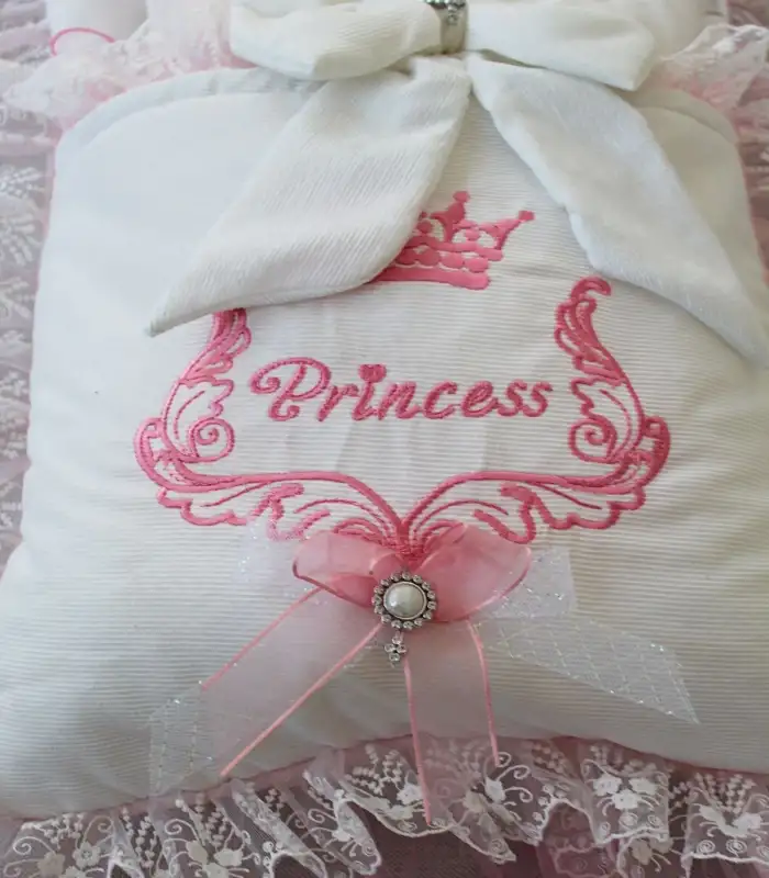 Yenidoğan Nil Taç Nakışlı Kundaklı Trilüks 3lü Alt Açma Seti Fuşya