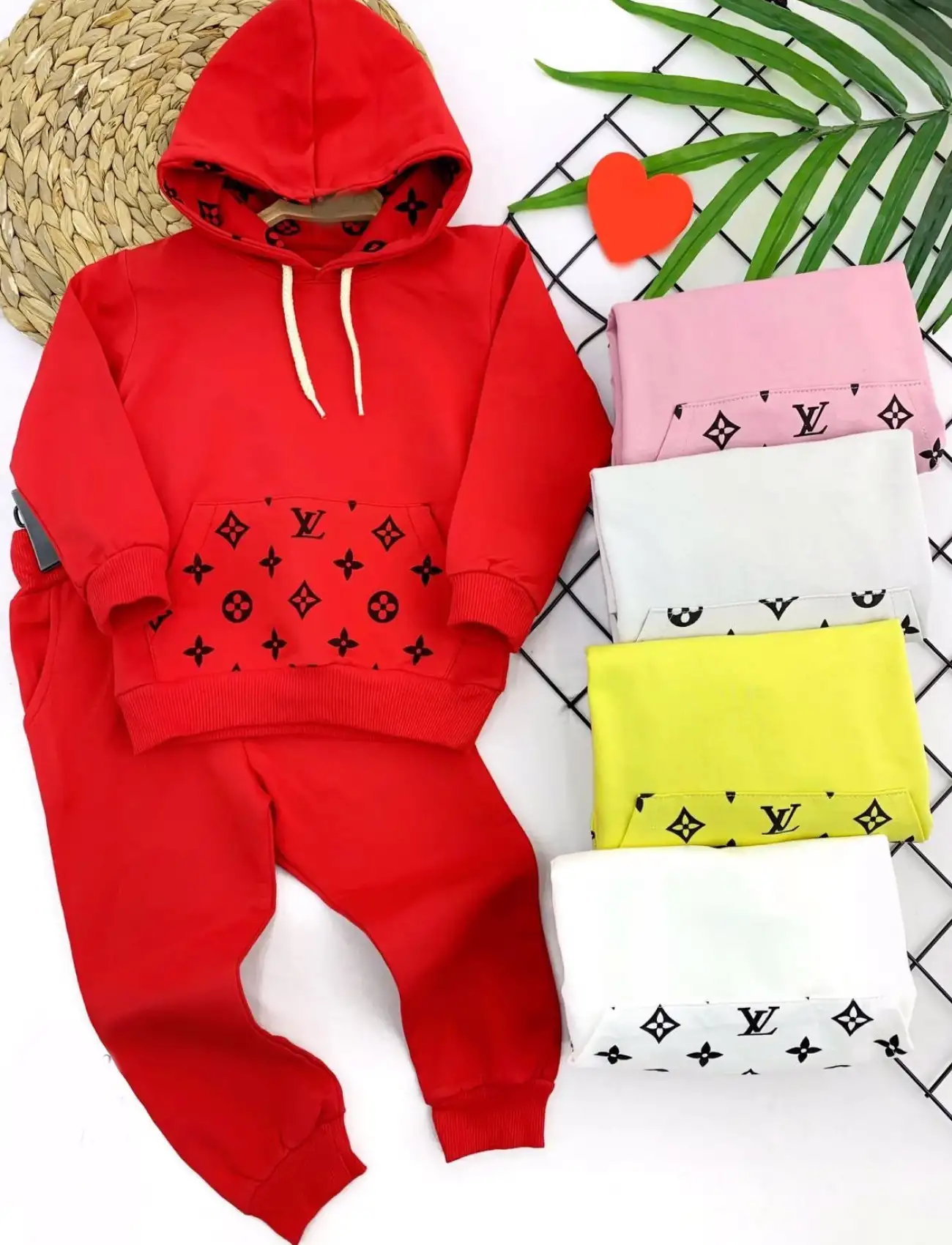 2-3-4-5 Yaş Kapşonlu Cep Detaylı Uzun Kollu 2li Kız Erkek Çocuk Takımı Kırmızı