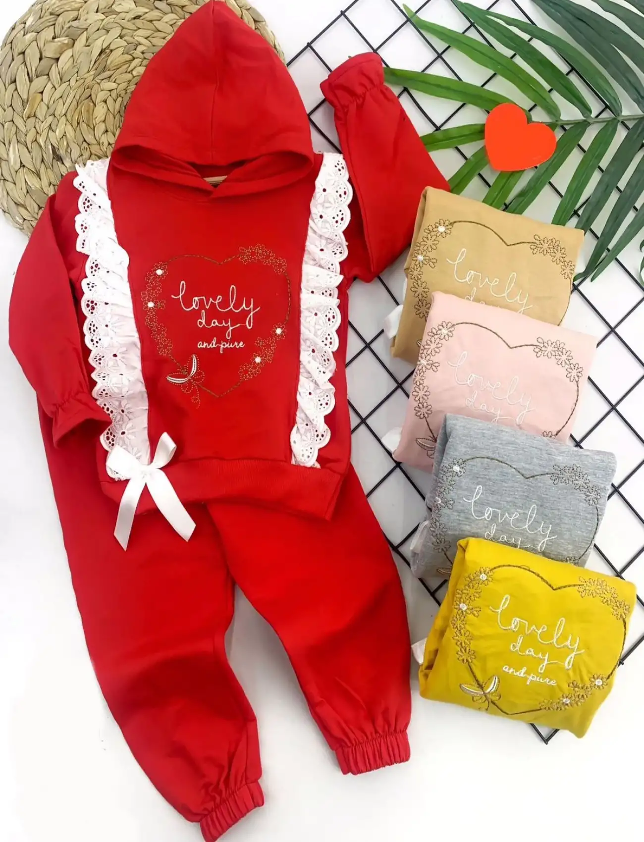 2-3-4-5 Yaş Kapşonlu Çift Fırfır Detaylı Uzun Kollu 2li Kız Çocuk Takımı Pembe