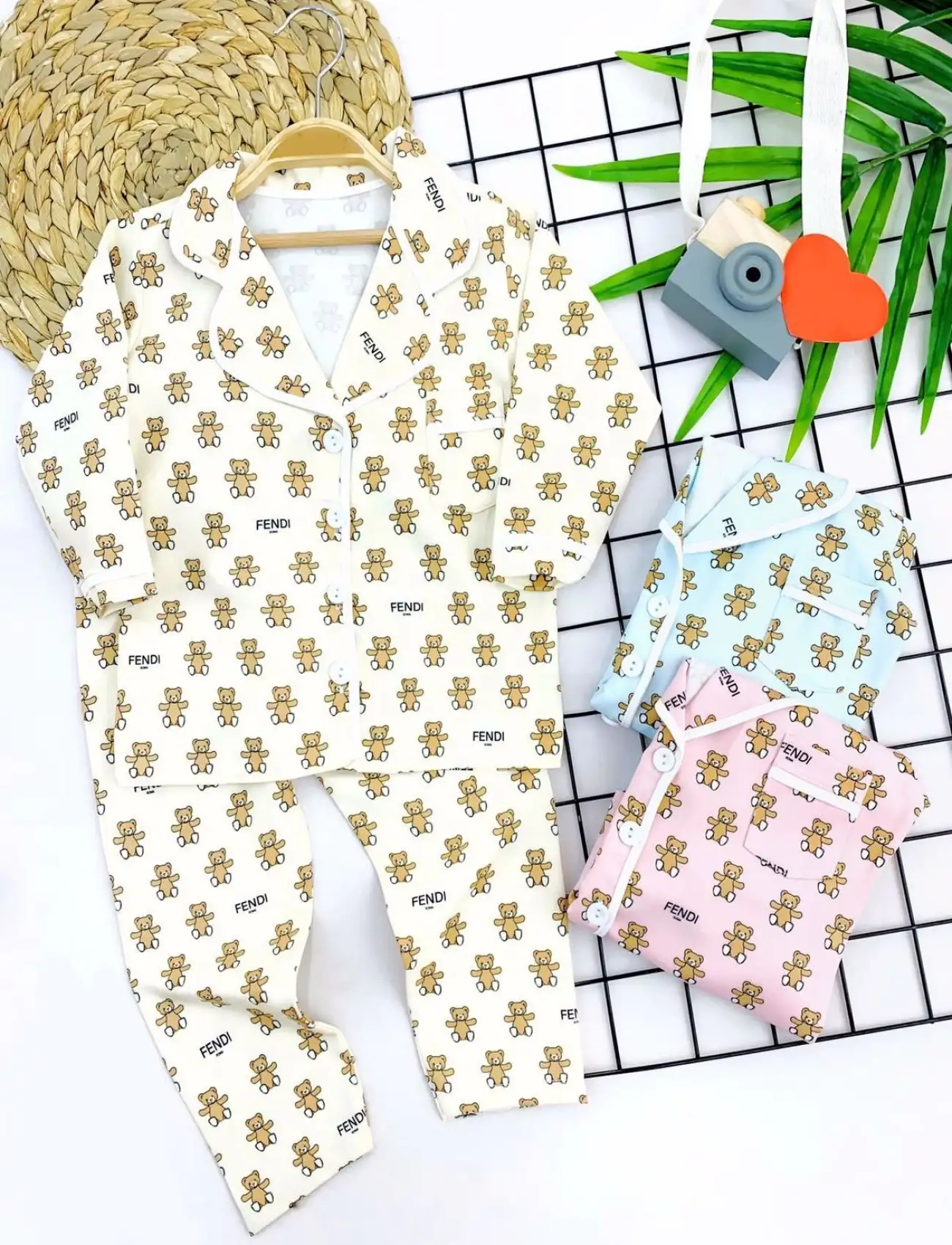 3-4-5-6 Yaş Fendi Baskılı Düğme Kapama 2li Kız Erkek Çocuk Pijama Takımı Mavi