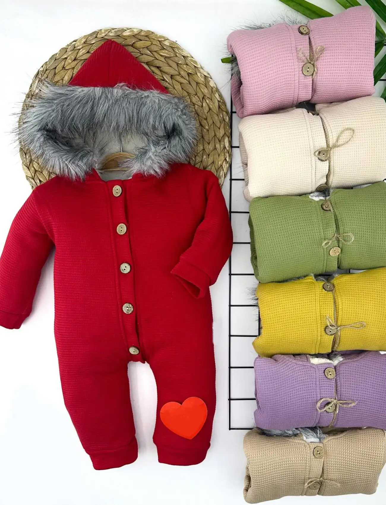 3-6-9-12 Ay Kürklü Kapşonlu Düğme Kapamalı Uzun Kollu Kız Erkek Bebek Tulumu Kırmızı