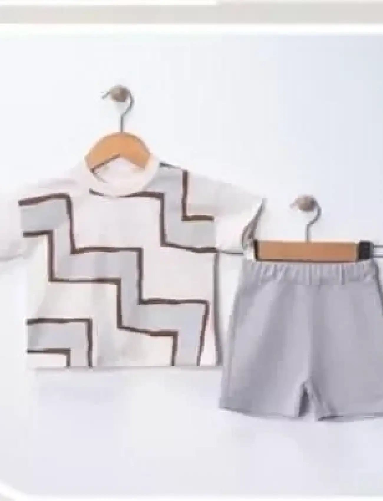 6/18 Ay Geometrik Baskılı Oversize Bebek Takımı