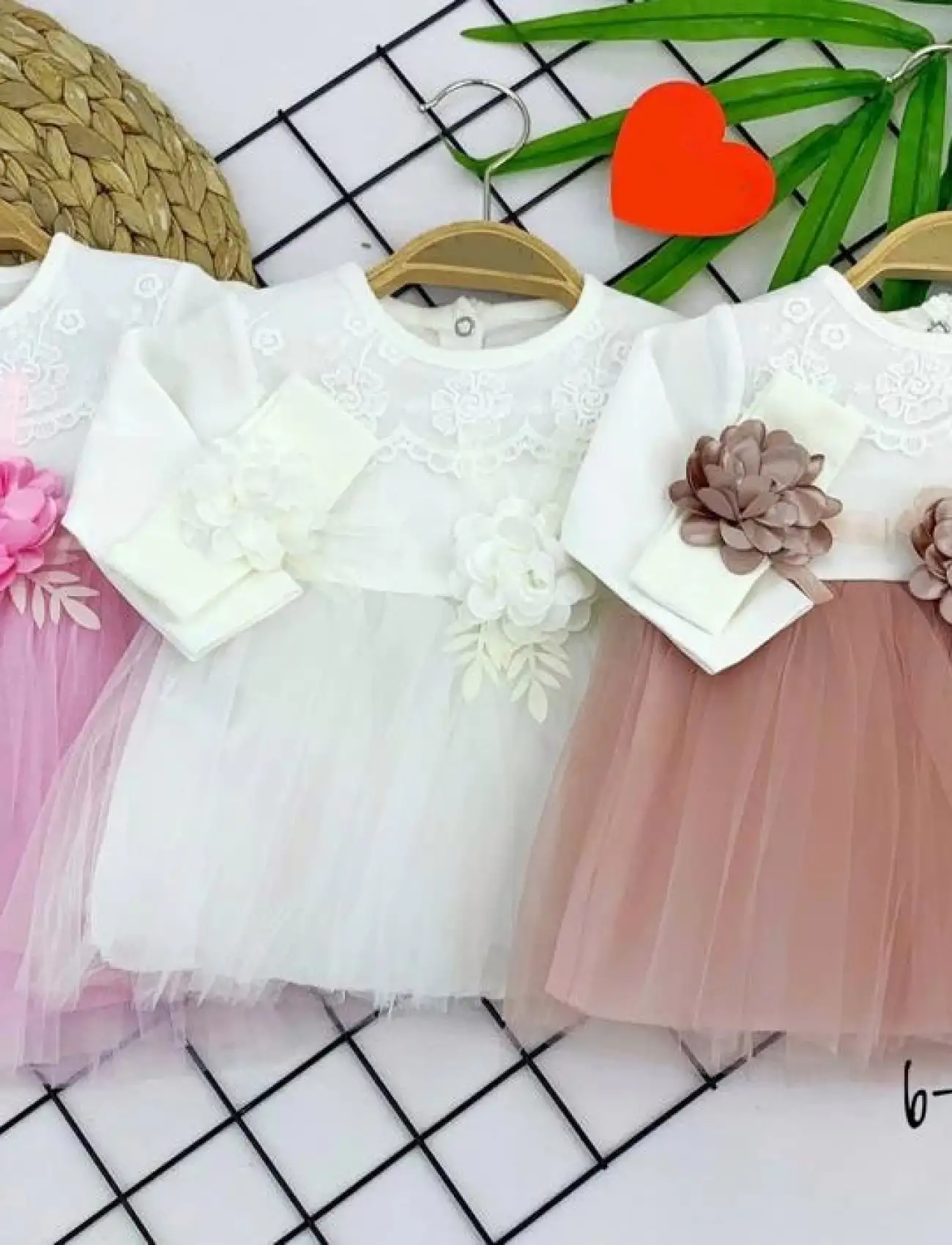 6-9-12-18 Ay Boyundan Brode Desenli Bandanalı Astarlı Kız Bebek Elbisesi Pembe