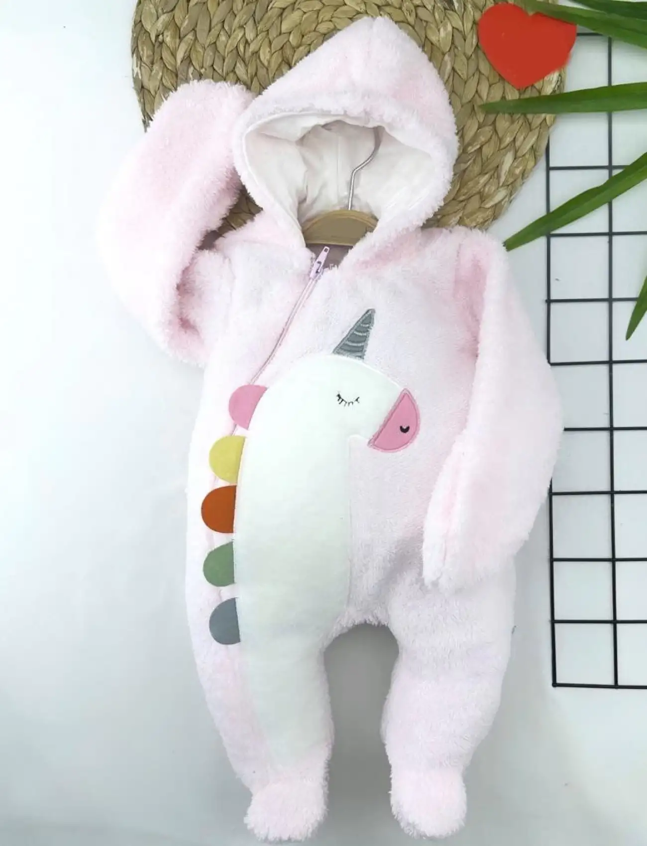 6-9-12-18 Ay Kuzu Tüylü Kumaş Unicorn Nakışlı Kapşonlu Fermuarlı Kız Erkek Bebek Tulumu Pembe