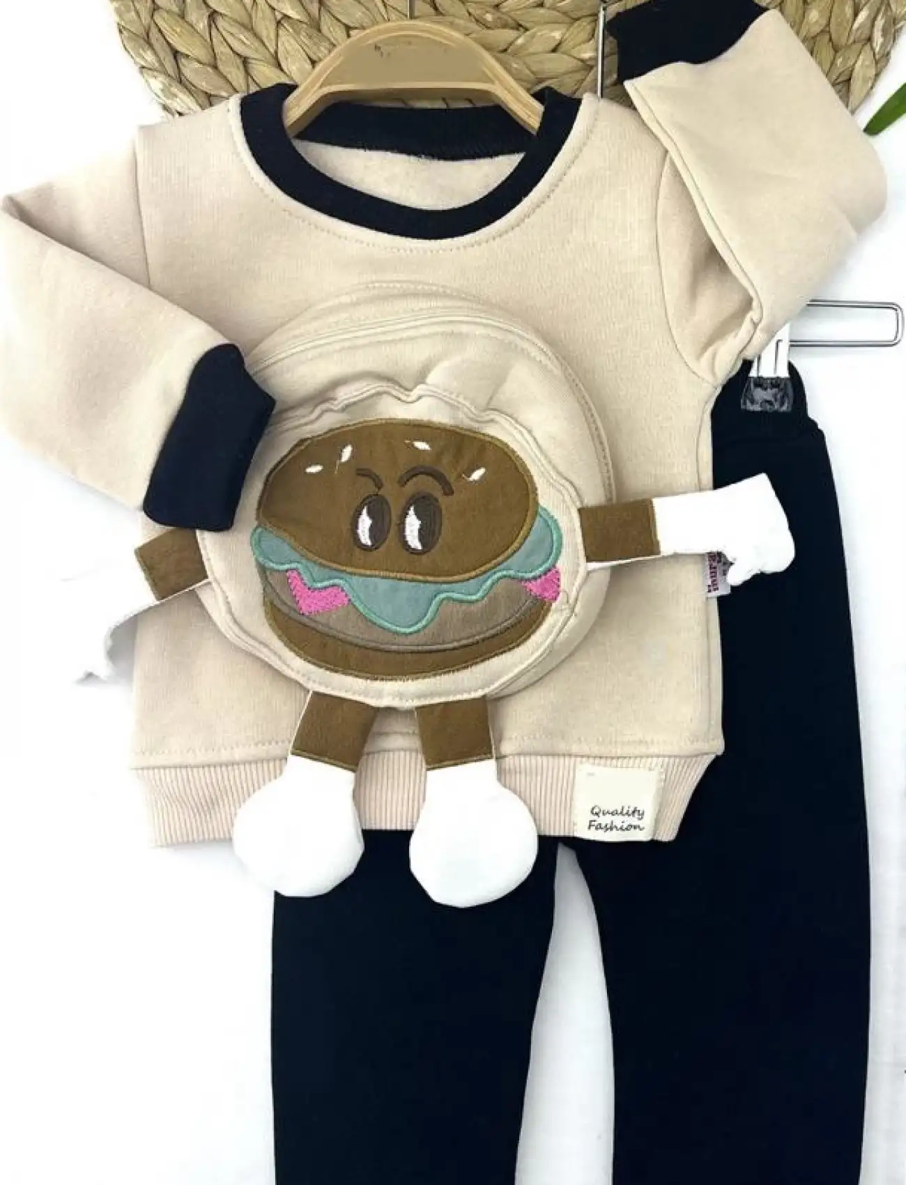 9-12-18-24 Ay Hamburger Figürlü Kendinden Çantalı 3 İp Kumaş 2li Kız Erkek Bebek Takımı Siyah