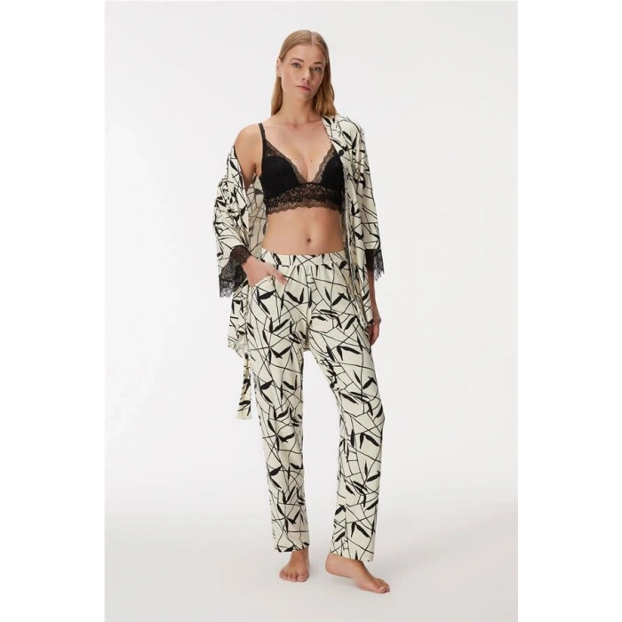 11496 Kadın Sabahlık, Bralet ve Pantolon Takım