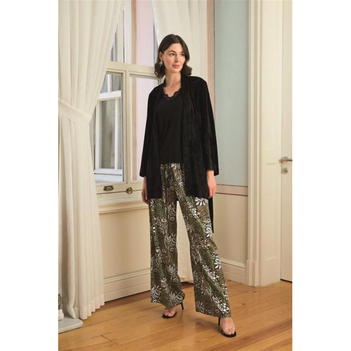 Arias Closet Çiçek Yaprak ve Etnik Desenli Dantelli 3lü Pijama Takımı