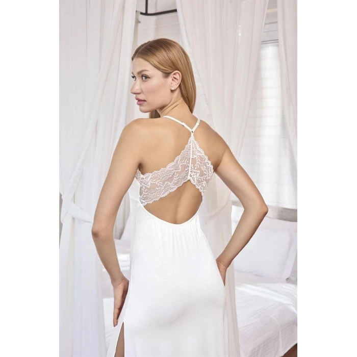 Arias Closet Dantelli ve Dekolteli Yırtmaçlı Gecelik