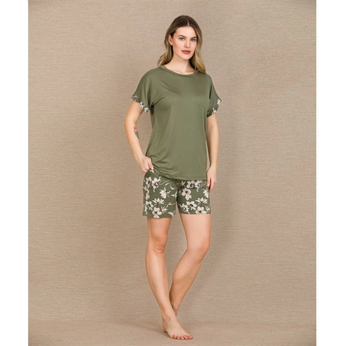 Arias Closet Şık Tasarım Çiçek Desenli Yeşil Şortlu Kısa Kol Viskon Pijama Takımı