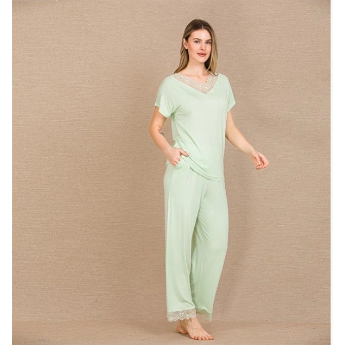 Arias Closet Viskon Şık Tasarım Dantel İşlemeli Açık Yeşil Kısa Kol Pijama Takımı