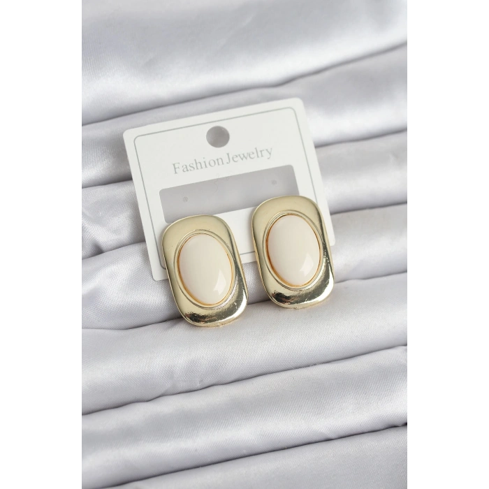 Beyaz Renk Kare Model Vintage Kadın Küpe