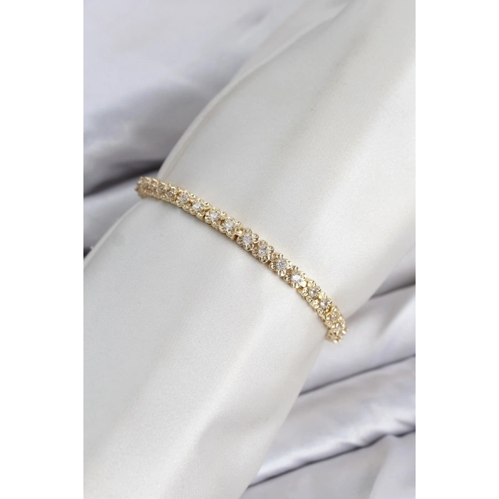 CM Model Zirkon Taşlı VIP Seri Gold Renk Pirinç Kadın Bileklik