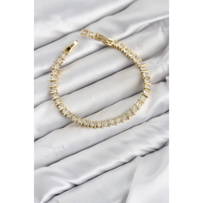 CM Şerit Model Zirkon Taşlı VIP Seri Gold Renk Pirinç Kadın Bileklik