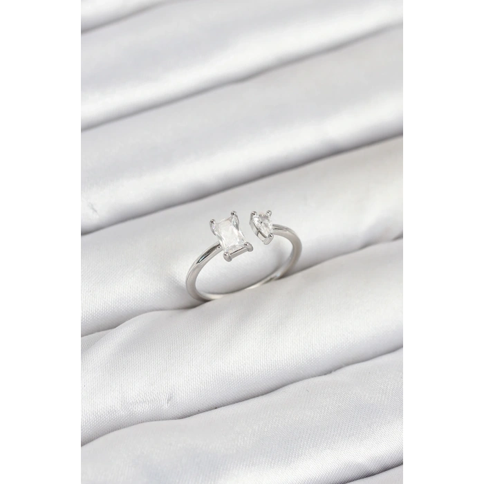 Pirinç Gold Renk Zirkon Taşlı Kadın Yüzük