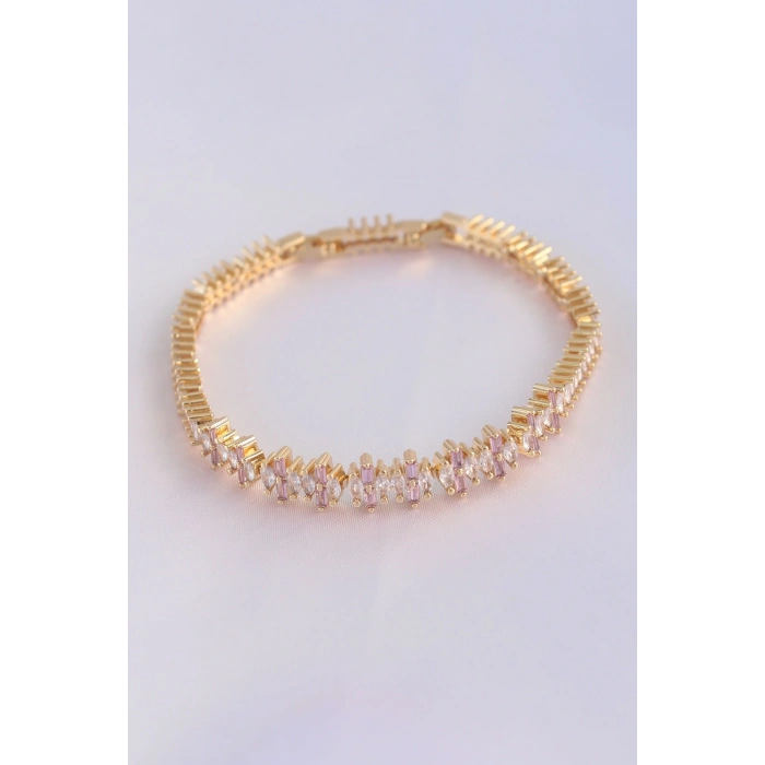 Vip Seri Pirinç Pembe Zirkon Taşlı Gold Renk Baget Model Bileklik