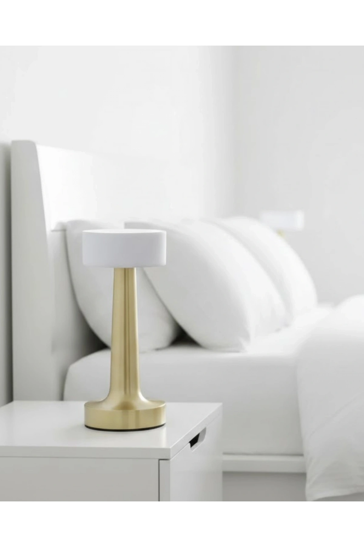 3 Renk Ayarlı LED Masa Lambası Dimmerli Modern Tasarım