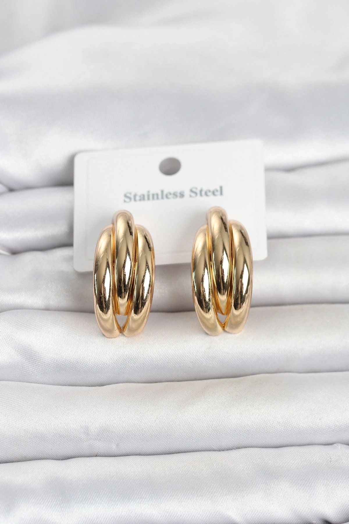 316L Çelik Gold Renk Yarım Halka Model Kadın Küpe