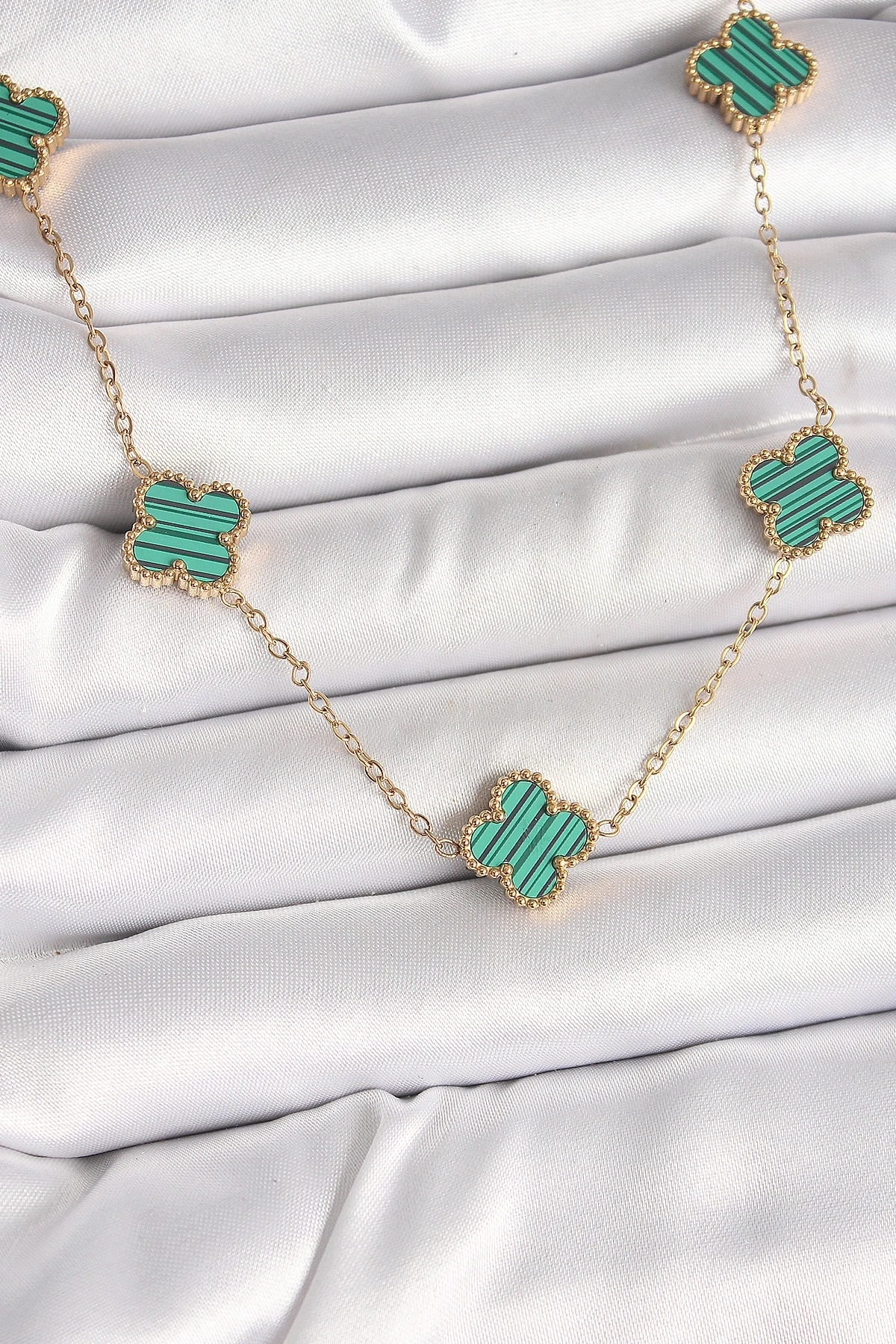 316L Çelik Gold Renk Zincir Yeşil Yonca Model Kadın Kolye