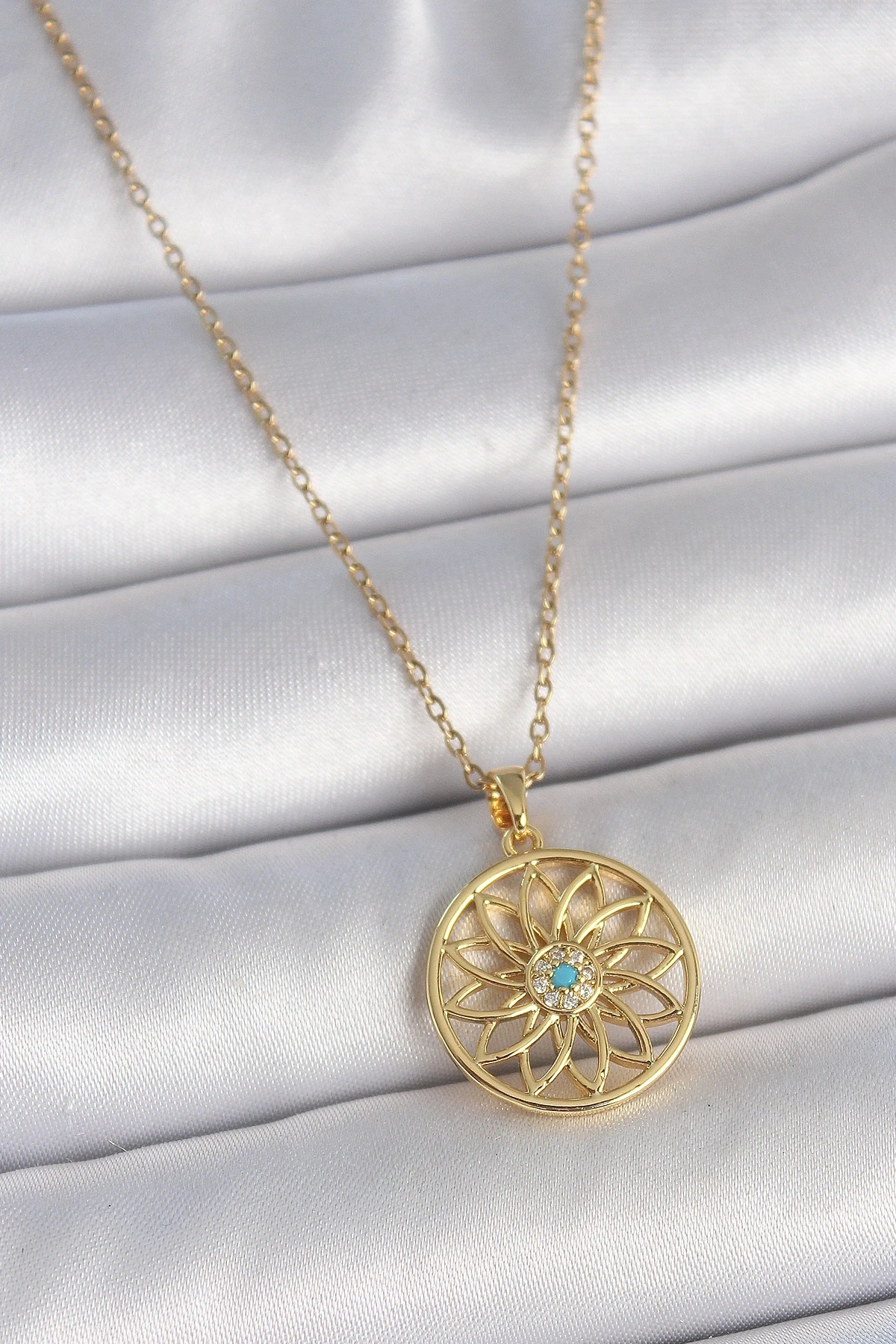 316L Çelik Gold Renk Zincr Mavi Taşlı Lotus Model Kadın Kolye