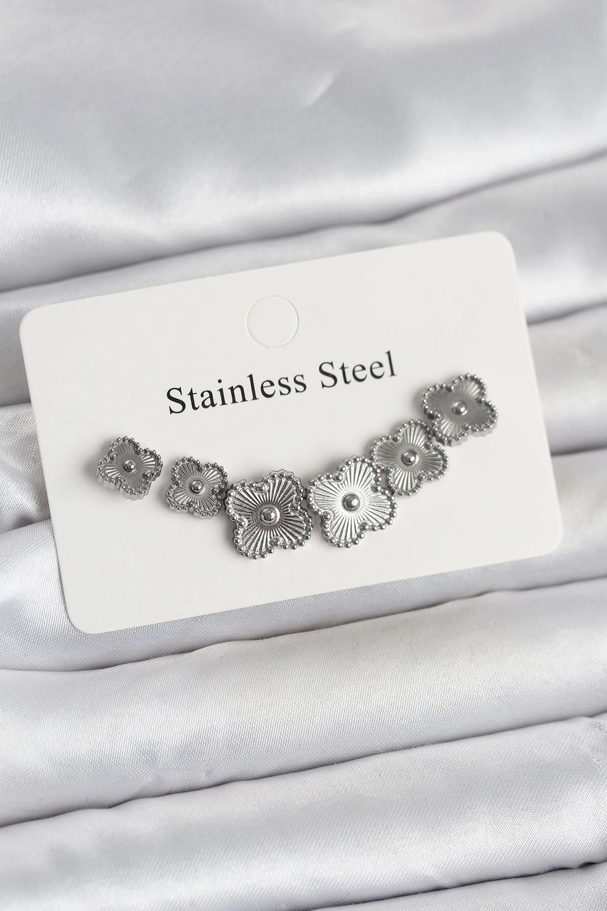 316L Çelik Gümüş Renk Yonca Küpe Seti