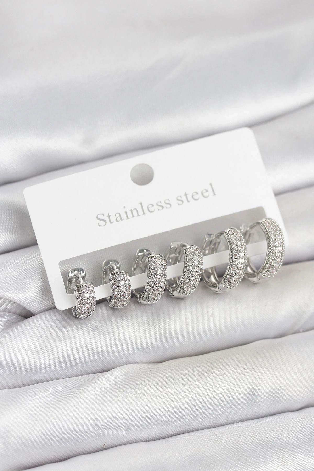 316L Çelik Gümüş Renk Zirkon Taşlı Halka Küpe Seti