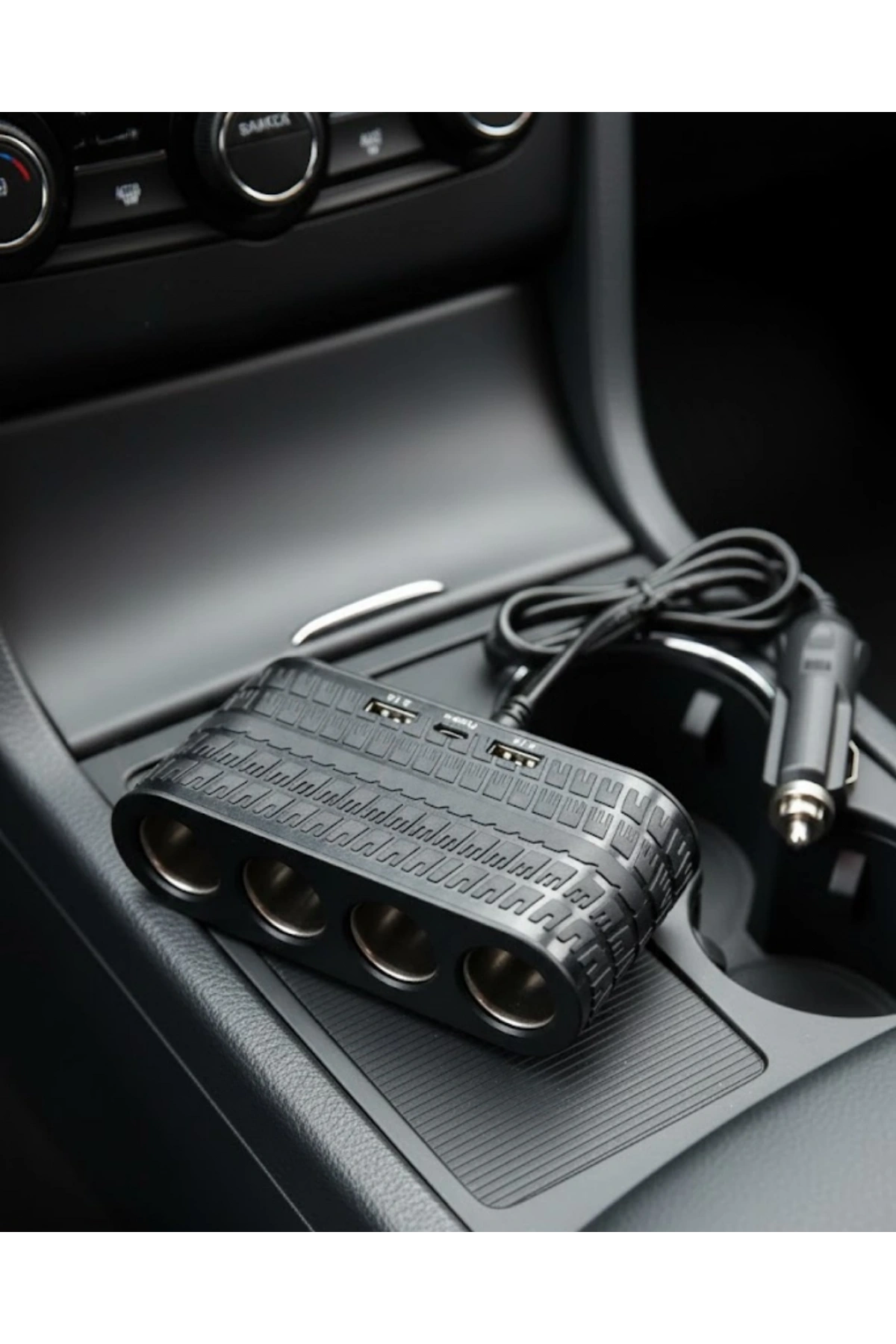 Araç İçi Güç Dağıtıcı 4 Çakmaklık 2 USB 1 Type C Şarj Ünitesi