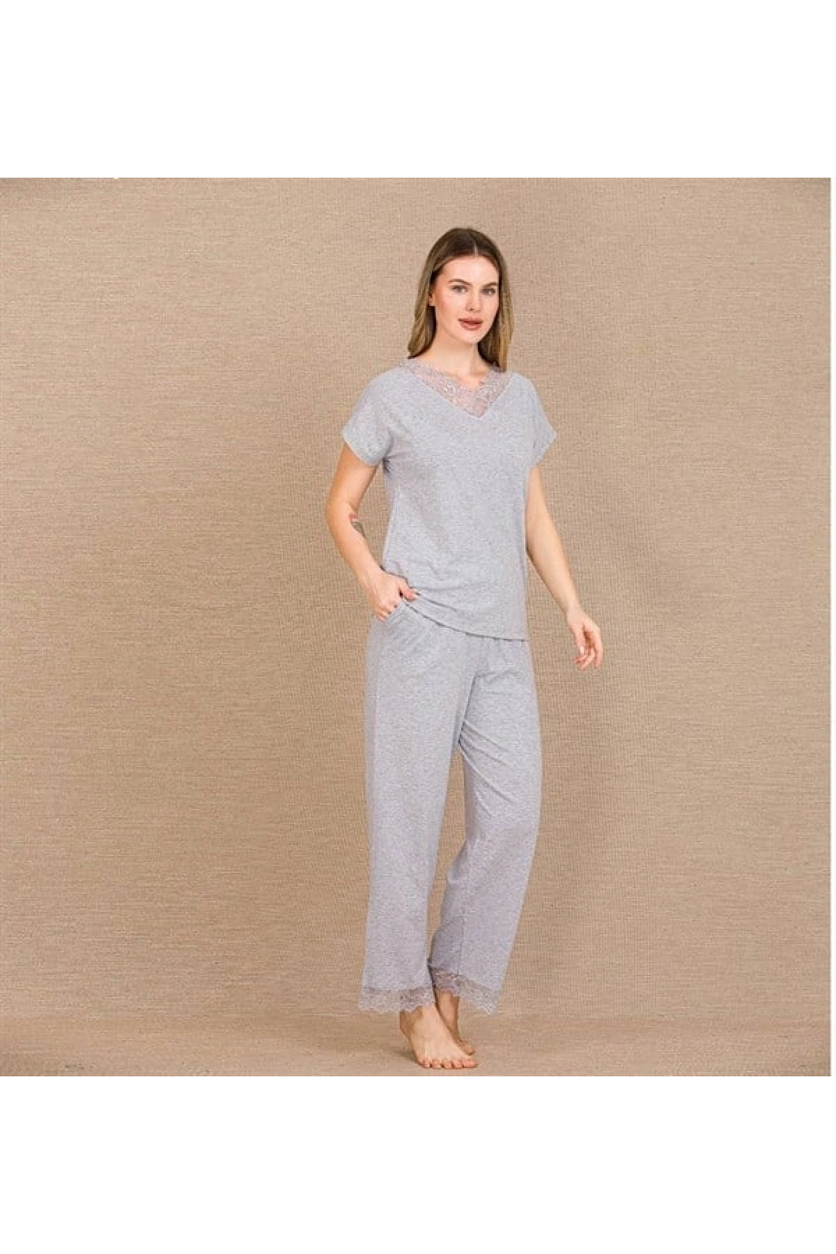 Arias Closet Viskon Şık Tasarım Dantel İşlemeli Gri Kısa Kol Pijama Takımı
