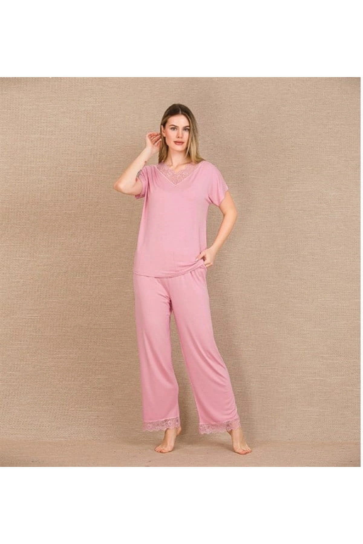 Arias Closet Viskon Şık Tasarım Dantel İşlemeli Pembe Kısa Kol Pijama Takımı
