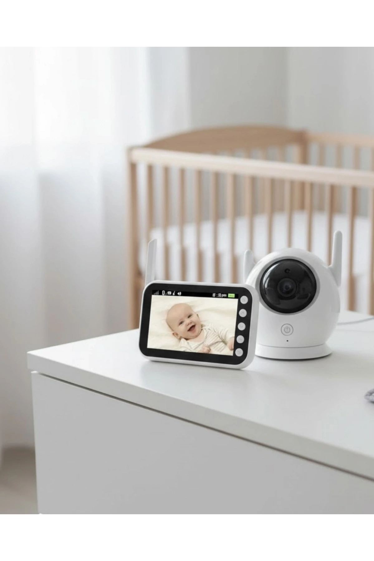 Gece Görüşlü Hareket Takipli Bebek Kamera Sistemi